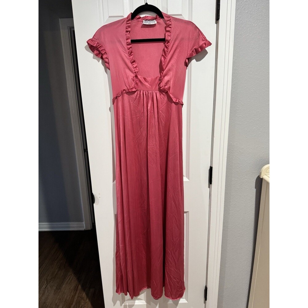 Vintage Lily of France Pink Satin Ruffle Petite Short Sleeve Women's Nightgown